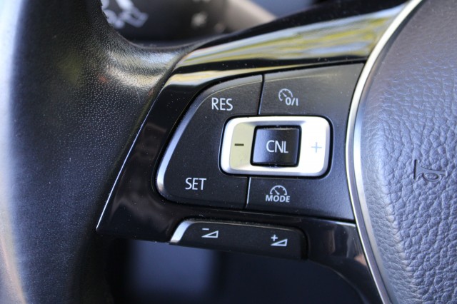 VOLKSWAGEN GOLF Variant 1.0 TSI 116pk Connected ECC/Navi/Camera/DAB/Trekhaak, Autobedrijf Roetert, Loenen