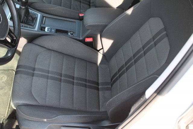 VOLKSWAGEN GOLF Variant 1.0 TSI 116pk Connected ECC/Navi/Camera/DAB/Trekhaak, Autobedrijf Roetert, Loenen