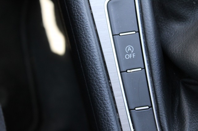 VOLKSWAGEN GOLF Variant 1.0 TSI 116pk Connected ECC/Navi/Camera/DAB/Trekhaak, Autobedrijf Roetert, Loenen