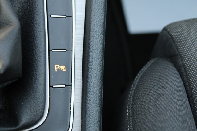 VOLKSWAGEN GOLF Variant 1.0 TSI 116pk Connected ECC/Navi/Camera/DAB/Trekhaak, Autobedrijf Roetert, Loenen