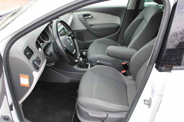 VOLKSWAGEN POLO 1.2 TSI FIRST ED., Autobedrijf Roetert, Loenen