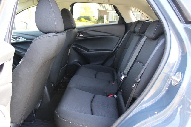 MAZDA CX-3 2.0 SkyActiv-G 121pk Comfort ECC/Cruise/PDC/DAB/Stoeverw, Autobedrijf Roetert, Loenen