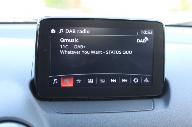 MAZDA CX-3 2.0 SkyActiv-G 121pk Comfort ECC/Cruise/PDC/DAB/Stoeverw, Autobedrijf Roetert, Loenen