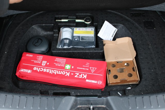 MAZDA CX-3 2.0 SkyActiv-G 121pk Comfort ECC/Cruise/PDC/DAB/Stoeverw, Autobedrijf Roetert, Loenen