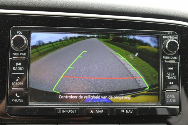 MITSUBISHI OUTLANDER 2.0 150pk Business Edition Automaat ECC/cruise/camera/navi/DAB/trekhaak, Autobedrijf Roetert, Loenen