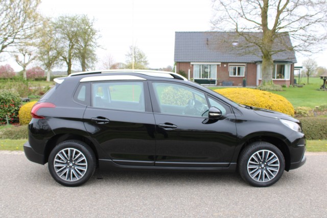 PEUGEOT 2008 1.2 110pk Blue Lion Airco/Cruise/DAB/Carplay/Navi/PDC/Trekhaak, Autobedrijf Roetert, Loenen