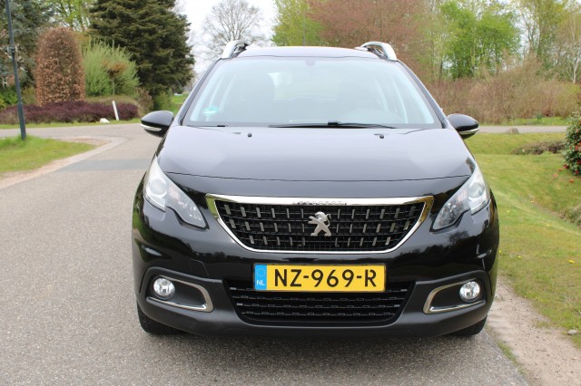 PEUGEOT 2008 1.2 110pk Blue Lion Airco/Cruise/DAB/Carplay/Navi/PDC/Trekhaak, Autobedrijf Roetert, Loenen