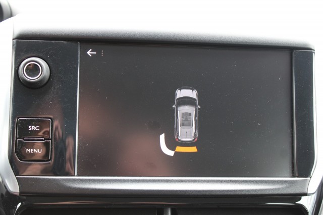 PEUGEOT 2008 1.2 110pk Blue Lion Airco/Cruise/DAB/Carplay/Navi/PDC/Trekhaak, Autobedrijf Roetert, Loenen