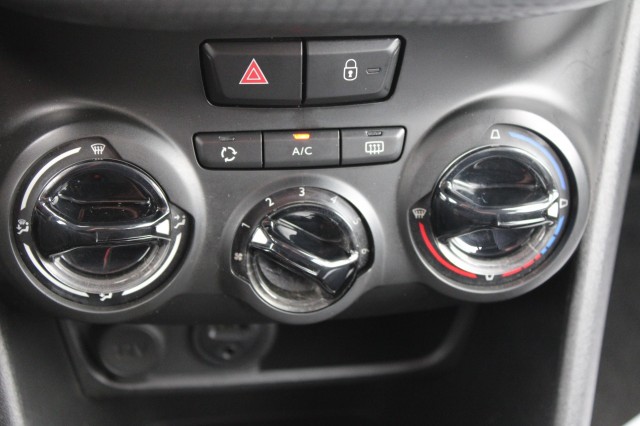 PEUGEOT 2008 1.2 110pk Blue Lion Airco/Cruise/DAB/Carplay/Navi/PDC/Trekhaak, Autobedrijf Roetert, Loenen