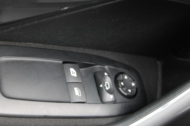 PEUGEOT 2008 1.2 110pk Blue Lion Airco/Cruise/DAB/Carplay/Navi/PDC/Trekhaak, Autobedrijf Roetert, Loenen