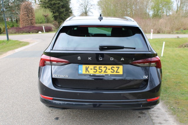 SKODA OCTAVIA Combi 1.4 TSI 204pk iV PHEV Automaat Business Edition Plus, Autobedrijf Roetert, Loenen