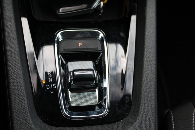 SKODA OCTAVIA Combi 1.4 TSI 204pk iV PHEV Automaat Business Edition Plus, Autobedrijf Roetert, Loenen