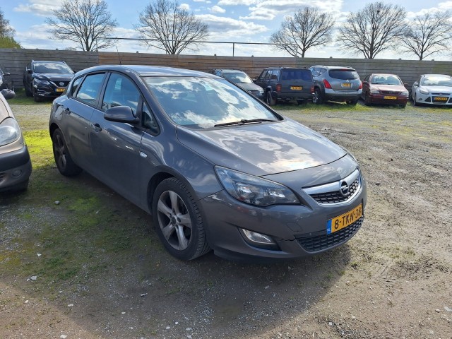 OPEL ASTRA 1.7 CDTI 110pk S/S Cosmo 5-deurs airco/cruise handel/export , Autobedrijf Roetert, Loenen