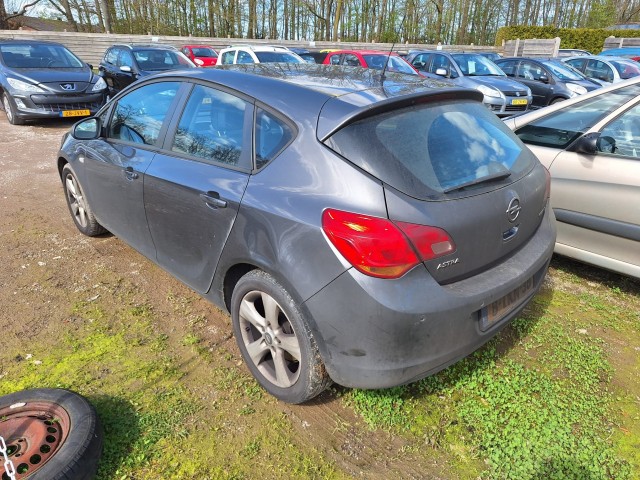 OPEL ASTRA 1.7 CDTI 110pk S/S Cosmo 5-deurs airco/cruise handel/export , Autobedrijf Roetert, Loenen