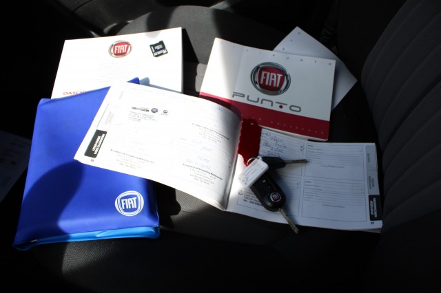 FIAT PUNTO EVO 0.9 TwinAir 101pk Sempre 5-drs ECC/Cruise/Navi/PDC, Autobedrijf Roetert, Loenen