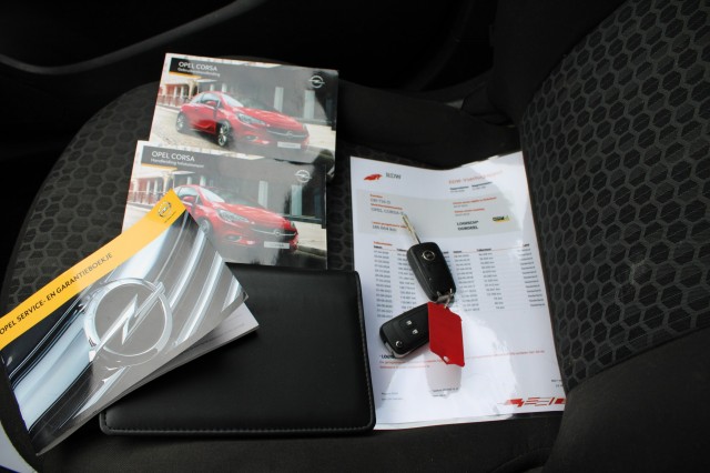 OPEL CORSA-E 1.4 90pk Business+ automaat rolstoellift airco/handgas+rem/trekhaak 5-deurs, Autobedrijf Roetert, Loenen