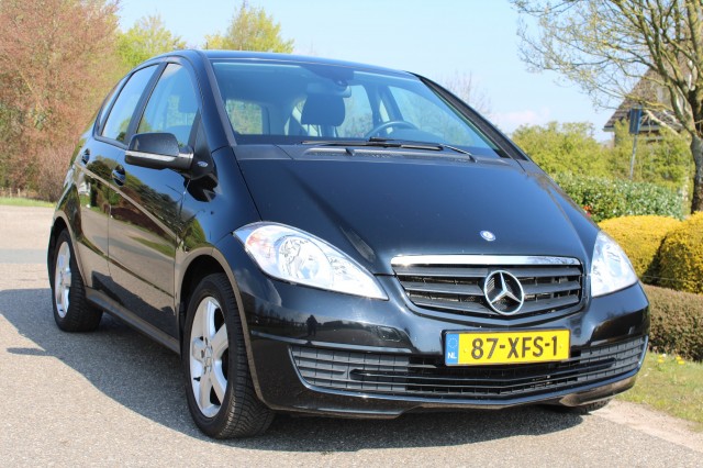 MERCEDES-BENZ A-KLASSE 160 1.5i 95pk Business Class airco/camera/bluetooth/navi/trekhaak, Autobedrijf Roetert, Loenen