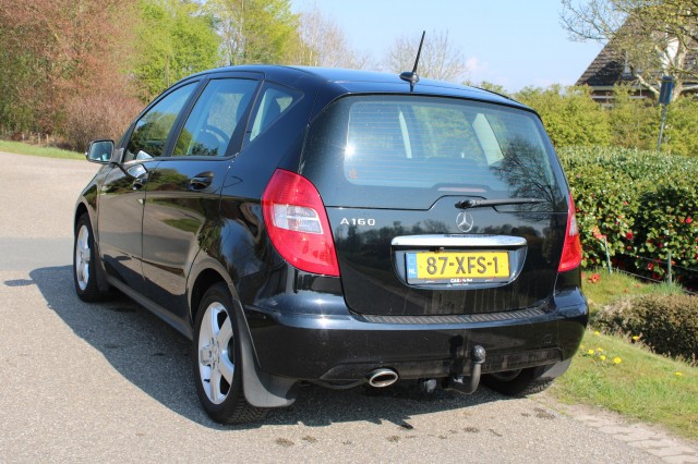 MERCEDES-BENZ A-KLASSE 160 1.5i 95pk Business Class airco/camera/bluetooth/navi/trekhaak, Autobedrijf Roetert, Loenen