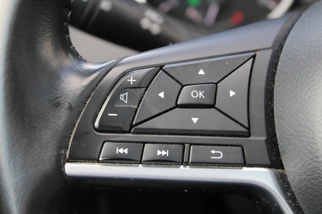 NISSAN QASHQAI 1.2 116pk Tekna automaat camera/ECC/cruise/panodak/trekhaak, Autobedrijf Roetert, Loenen