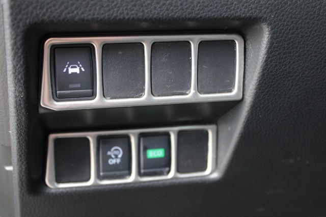 NISSAN QASHQAI 1.2 116pk Tekna automaat camera/ECC/cruise/panodak/trekhaak, Autobedrijf Roetert, Loenen