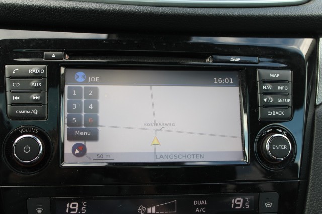 NISSAN QASHQAI 1.2 116pk Tekna automaat camera/ECC/cruise/panodak/trekhaak, Autobedrijf Roetert, Loenen