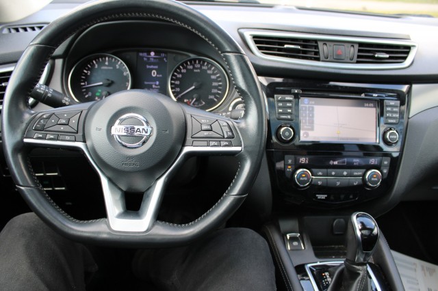 NISSAN QASHQAI 1.2 116pk Tekna automaat camera/ECC/cruise/panodak/trekhaak, Autobedrijf Roetert, Loenen