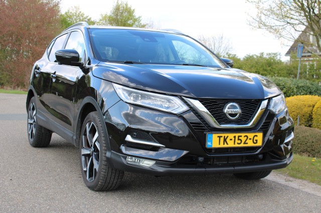 NISSAN QASHQAI 1.2 116pk Tekna automaat camera/ECC/cruise/panodak/trekhaak, Autobedrijf Roetert, Loenen