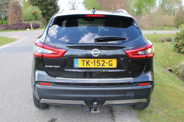 NISSAN QASHQAI 1.2 116pk Tekna automaat camera/ECC/cruise/panodak/trekhaak, Autobedrijf Roetert, Loenen