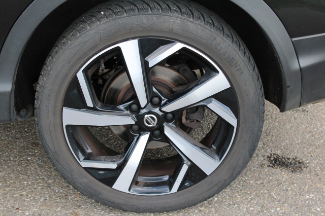 NISSAN QASHQAI 1.2 116pk Tekna automaat camera/ECC/cruise/panodak/trekhaak, Autobedrijf Roetert, Loenen