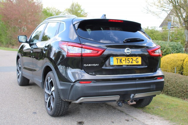 NISSAN QASHQAI 1.2 116pk Tekna automaat camera/ECC/cruise/panodak/trekhaak, Autobedrijf Roetert, Loenen