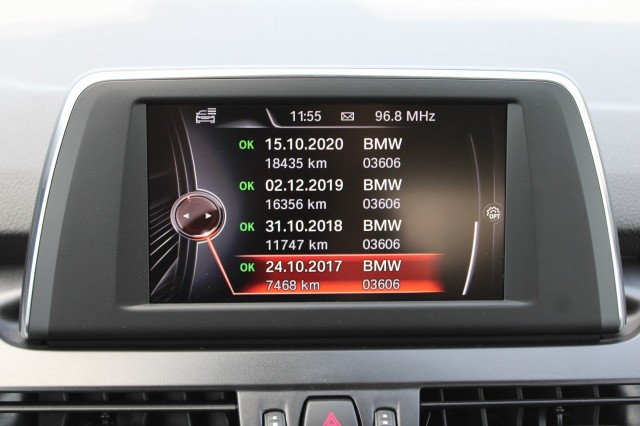 BMW 2-SERIE ACTIVE TOURER 218i 136pk Automaat Essential ECC/Cruise/Navi/PDC/Trekhaak, Autobedrijf Roetert, Loenen