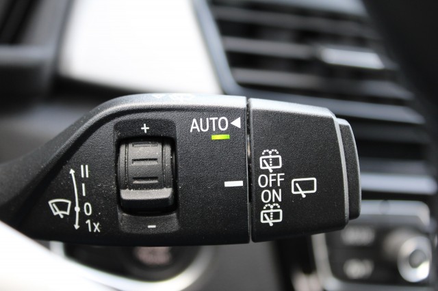 BMW 2-SERIE ACTIVE TOURER 218i 136pk Automaat Essential ECC/Cruise/Navi/PDC/Trekhaak, Autobedrijf Roetert, Loenen