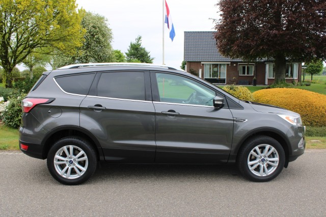 FORD KUGA 1.5 EcoBoost 150pk Trend Ultimate ECC/Cruise, Autobedrijf Roetert, Loenen