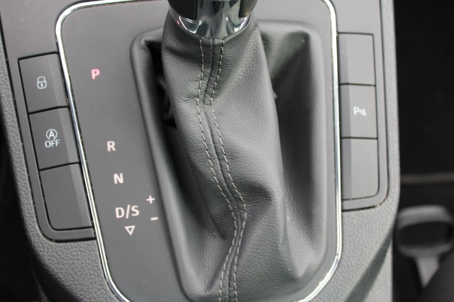 SEAT IBIZA 1.0 TSI 116pk Automaat 5-drs Business Intense Cruise/CarPlay/Camera/Trekhaak, Autobedrijf Roetert, Loenen