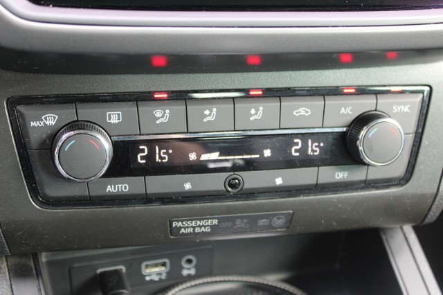 SEAT IBIZA 1.0 TSI 116pk Automaat 5-drs Business Intense Cruise/CarPlay/Camera/Trekhaak, Autobedrijf Roetert, Loenen
