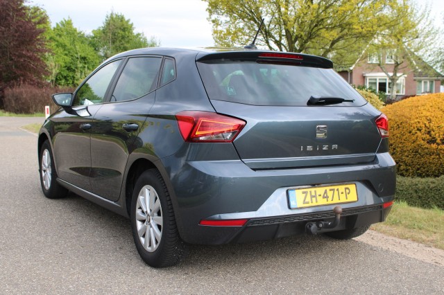 SEAT IBIZA 1.0 TSI 116pk Automaat 5-drs Business Intense Cruise/CarPlay/Camera/Trekhaak, Autobedrijf Roetert, Loenen