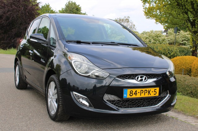 HYUNDAI IX20 1.6i 125pk i-Catcher ECC/Cruise/Navi/Leer/Panoramadak, Autobedrijf Roetert, Loenen