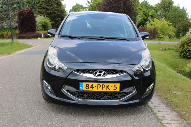 HYUNDAI IX20 1.6i 125pk i-Catcher ECC/Cruise/Navi/Leer/Panoramadak, Autobedrijf Roetert, Loenen