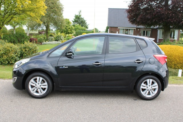 HYUNDAI IX20 1.6i 125pk i-Catcher ECC/Cruise/Navi/Leer/Panoramadak, Autobedrijf Roetert, Loenen