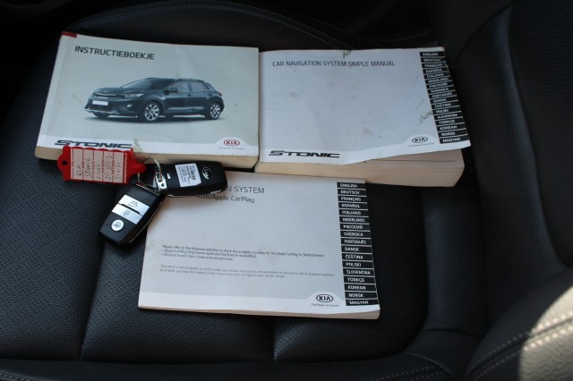 KIA STONIC 1.0 T-GDi 101pk Executive Line ECC/Cruise/Leer/Navi/DAB/Trekhaak, Autobedrijf Roetert, Loenen