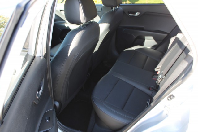 KIA STONIC 1.0 T-GDi 101pk Executive Line ECC/Cruise/Leer/Navi/DAB/Trekhaak, Autobedrijf Roetert, Loenen