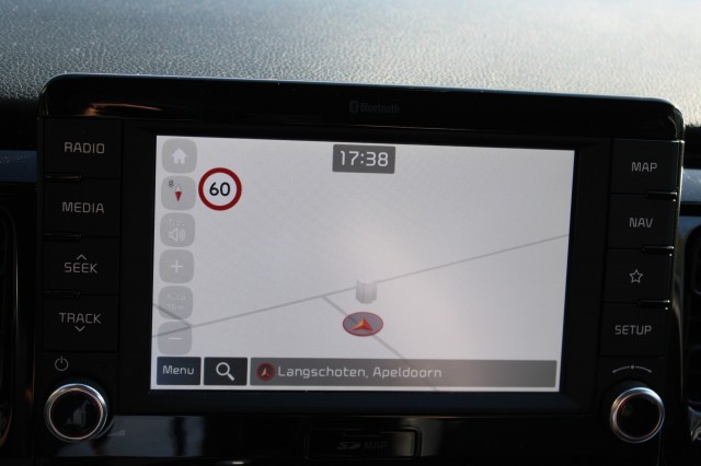 KIA STONIC 1.0 T-GDi 101pk Executive Line ECC/Cruise/Leer/Navi/DAB/Trekhaak, Autobedrijf Roetert, Loenen