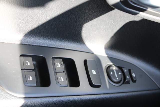 KIA STONIC 1.0 T-GDi 101pk Executive Line ECC/Cruise/Leer/Navi/DAB/Trekhaak, Autobedrijf Roetert, Loenen