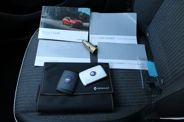 RENAULT CLIO 1.0 TCE 100pk Bi-Fuel Intens camera/ECC/cruise/navi/PDC LPG-G3, Autobedrijf Roetert, Loenen