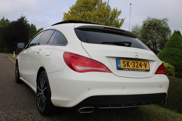 MERCEDES-BENZ CLA-KLASSE 180 122pk Orange Art Edition automaat airco/pano-schuifdak/cruise/navi/carplay, Autobedrijf Roetert, Lo
