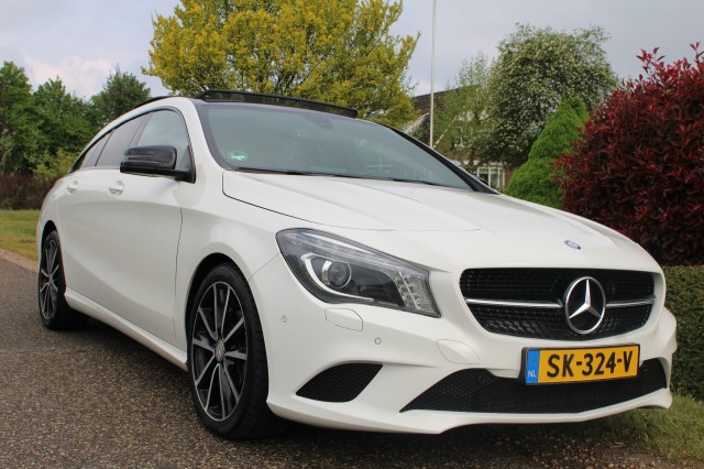 MERCEDES-BENZ CLA-KLASSE 180 122pk Orange Art Edition automaat airco/pano-schuifdak/cruise/navi/carplay, Autobedrijf Roetert, Lo