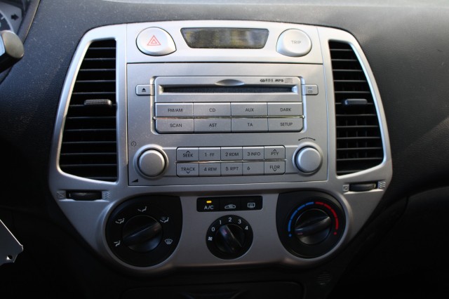 HYUNDAI I20 1.2i Active 3-deurs Airco, Autobedrijf Roetert, Loenen