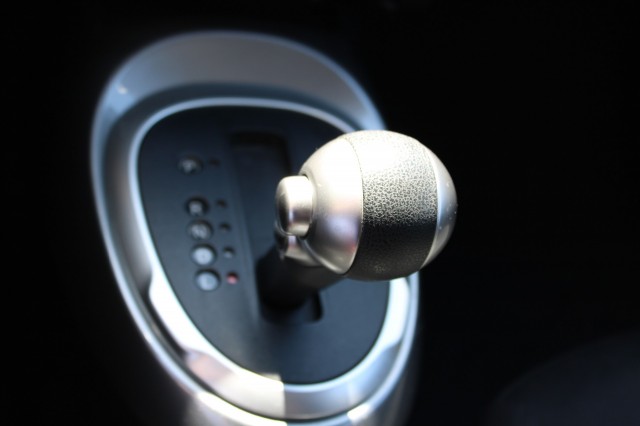 NISSAN JUKE 1.6 116pk Automaat Connect Edition ECC/Camera/Navi/Cruise/Stoelverw, Autobedrijf Roetert, Loenen