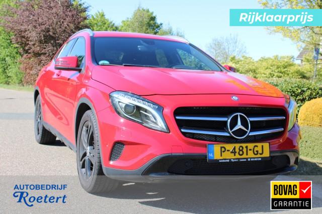 MERCEDES-BENZ GLA-KLASSE 200 156pk Ambition airco/half leer/navi/PDC/trekhaak/xenon, Autobedrijf Roetert, Loenen