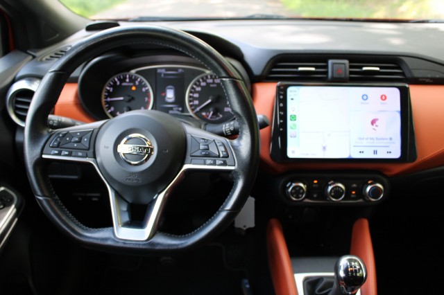 NISSAN MICRA 1.0L 73pk Acenta 5-drs Airco/Cruise/PDC/Trekhaak/CarPlay/Android, Autobedrijf Roetert, Loenen